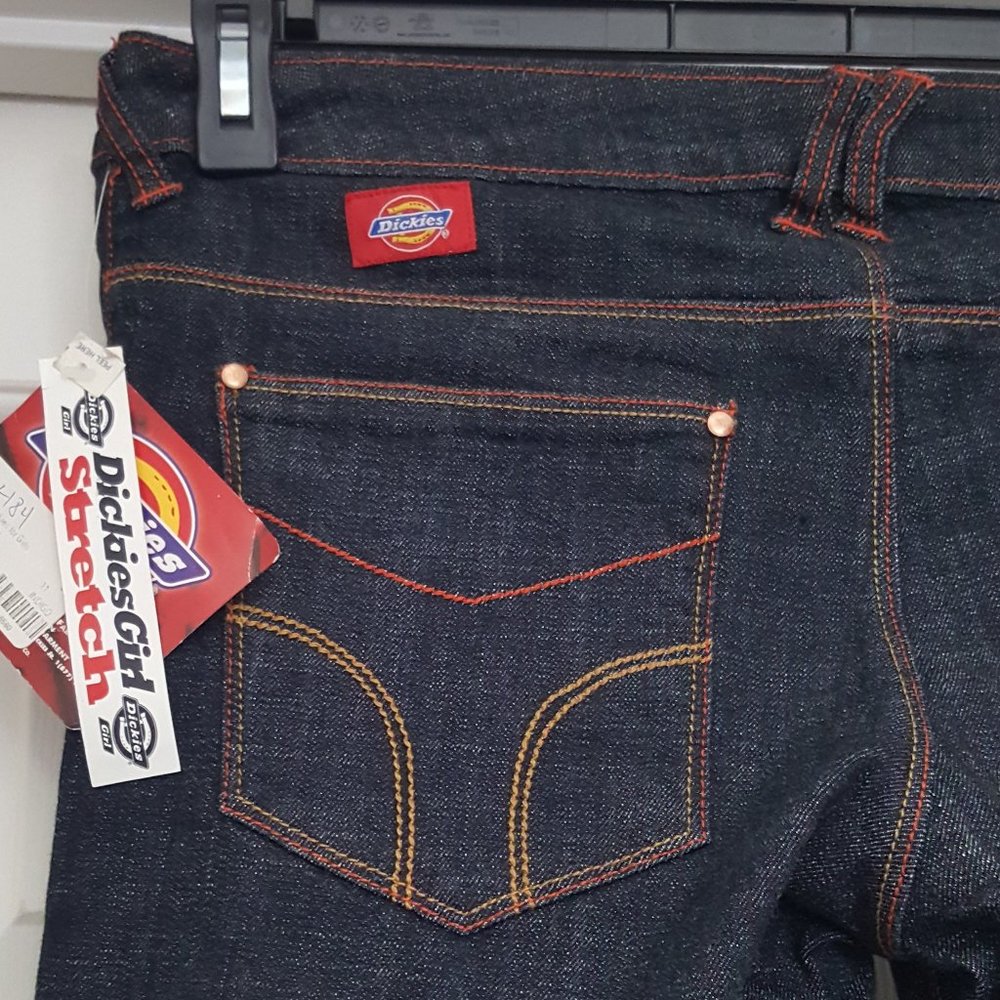 New Junior's Women's  Perfect Shape Denim Capri Jeans Sz 11 Blue - Picture 5 of 11
